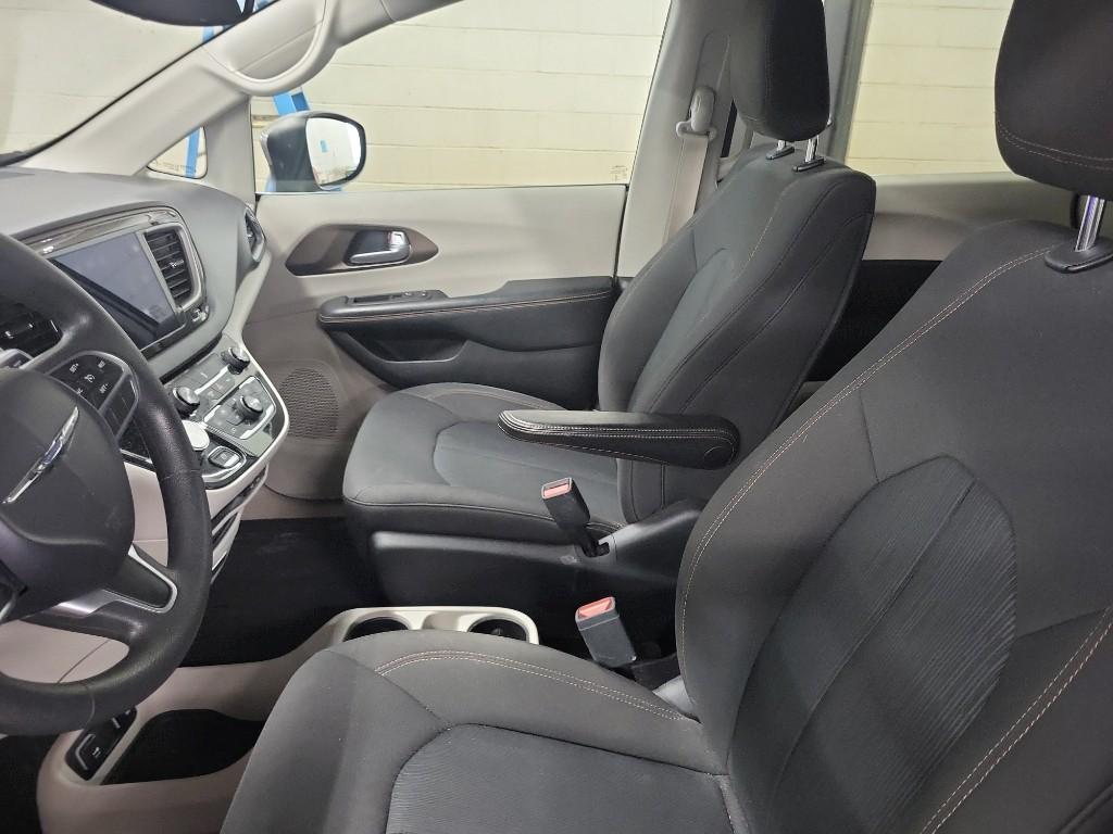 used 2017 Chrysler Pacifica car, priced at $7,967