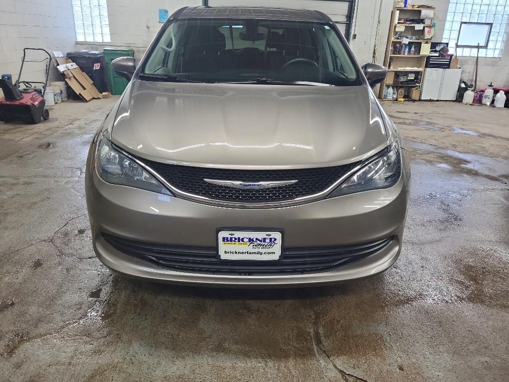 used 2017 Chrysler Pacifica car, priced at $7,967