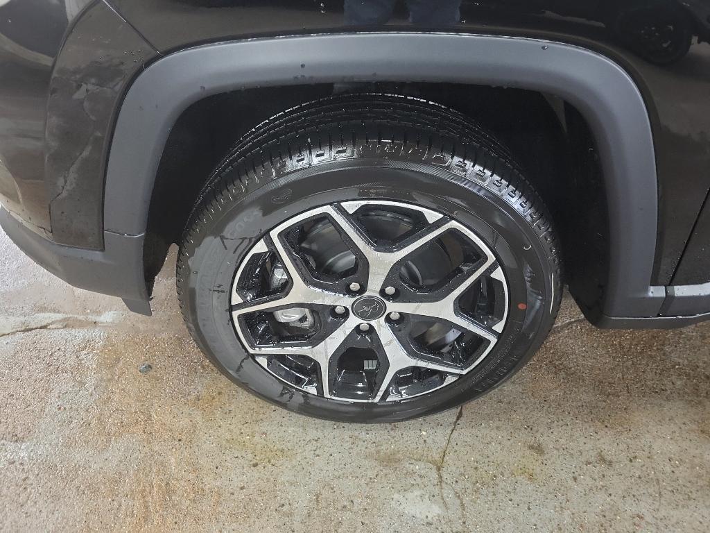 new 2026 Jeep Compass car, priced at $35,354