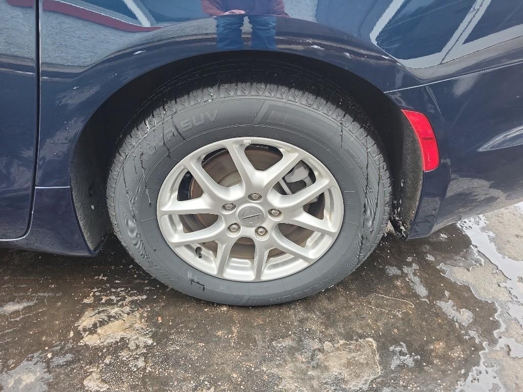 used 2025 Chrysler Pacifica car, priced at $31,432