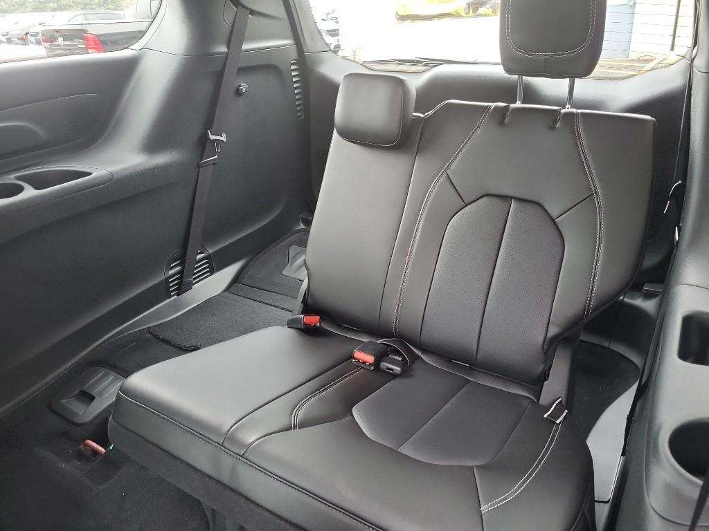 new 2026 Chrysler Pacifica car