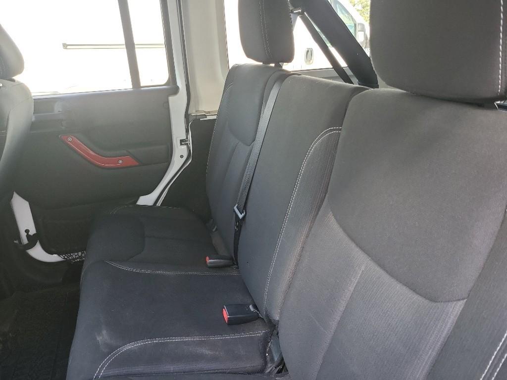 used 2015 Jeep Wrangler Unlimited car, priced at $16,499