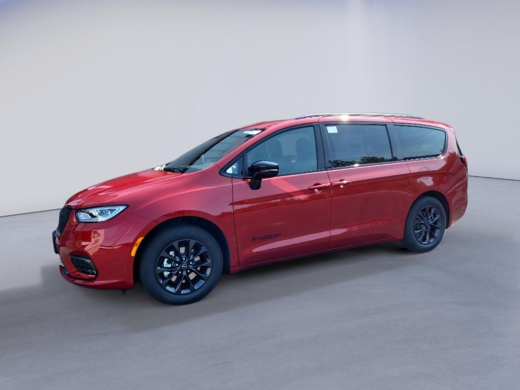 new 2025 Chrysler Pacifica car, priced at $45,947