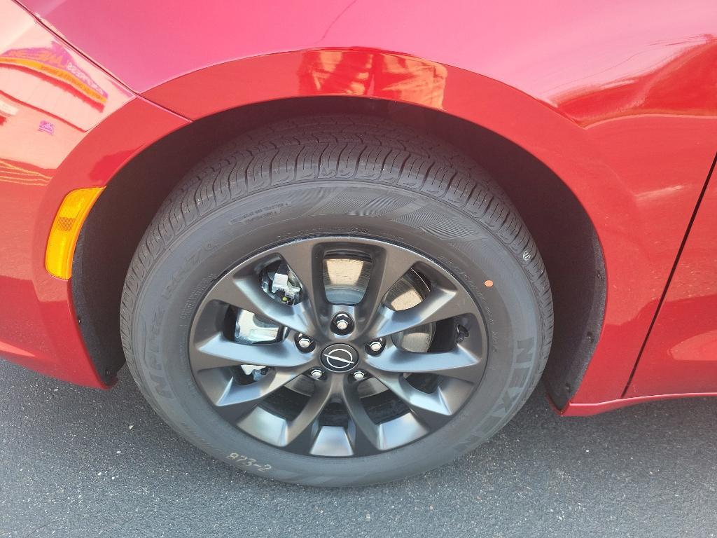 new 2025 Chrysler Pacifica car, priced at $45,947