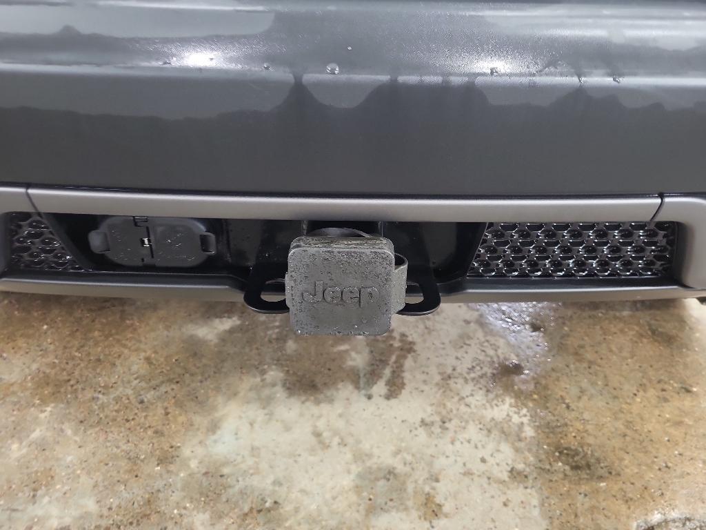 used 2022 Jeep Cherokee car, priced at $25,890