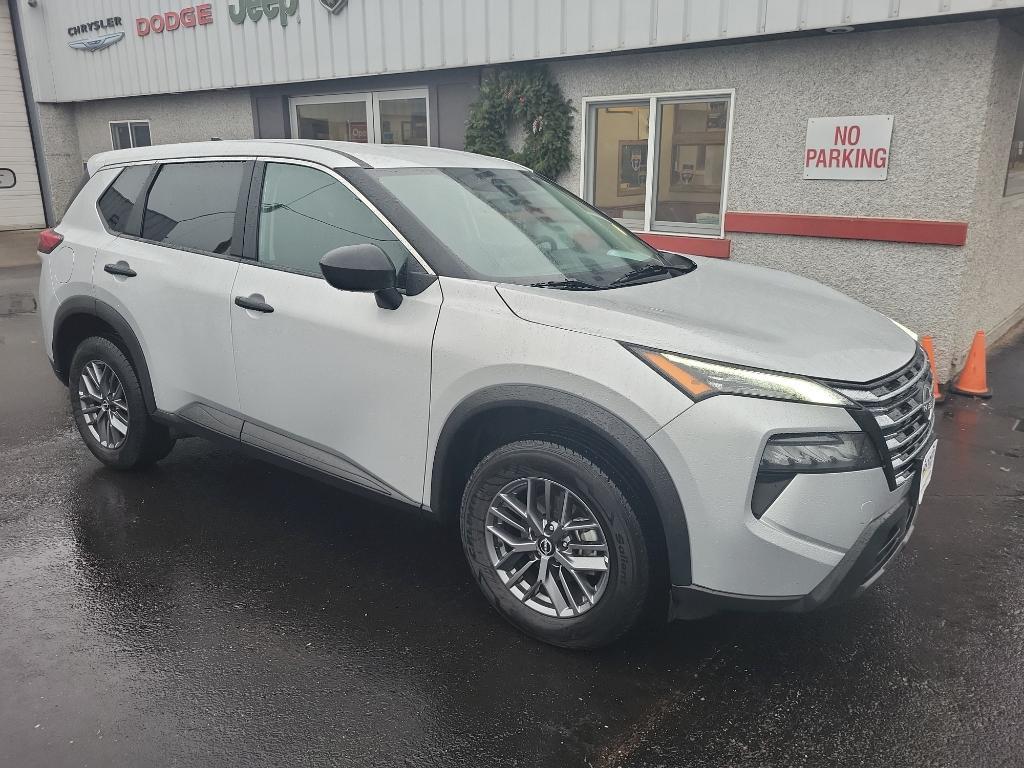 used 2024 Nissan Rogue car, priced at $21,980