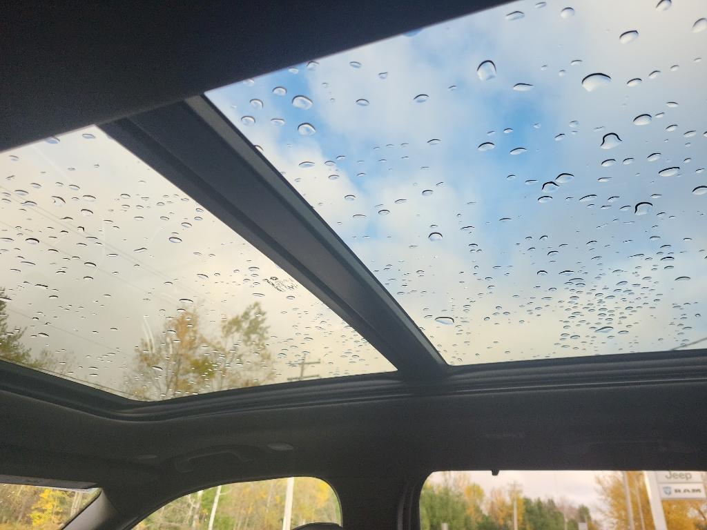 new 2025 Jeep Grand Cherokee car, priced at $55,486