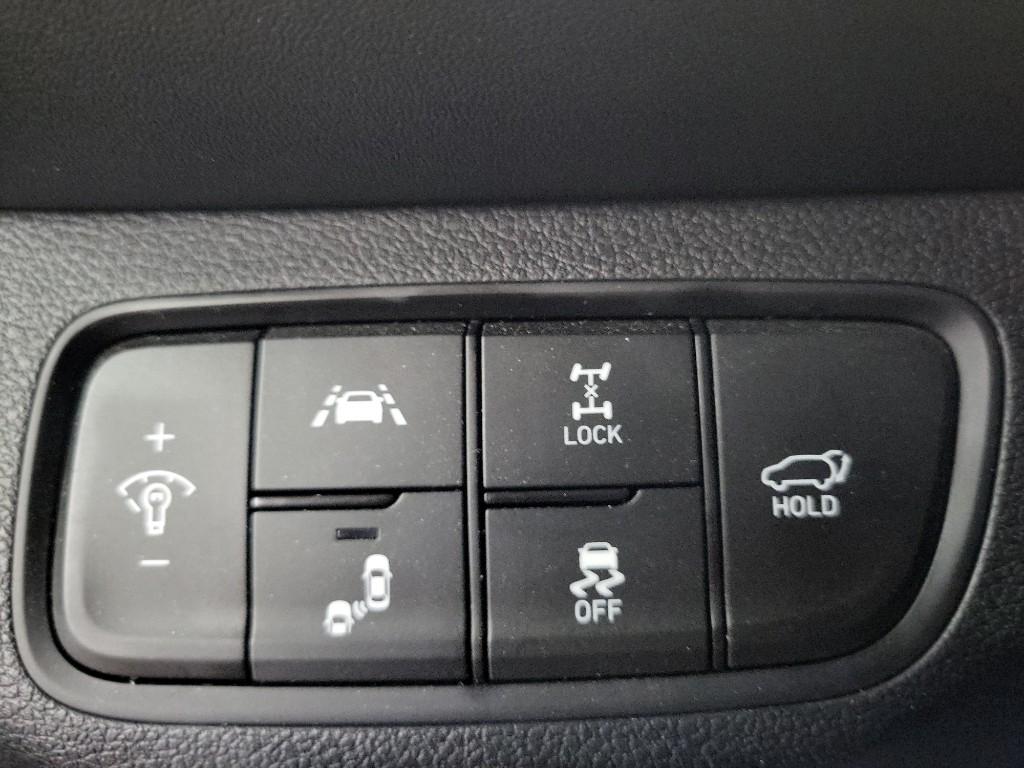 used 2020 Hyundai Santa Fe car, priced at $20,554