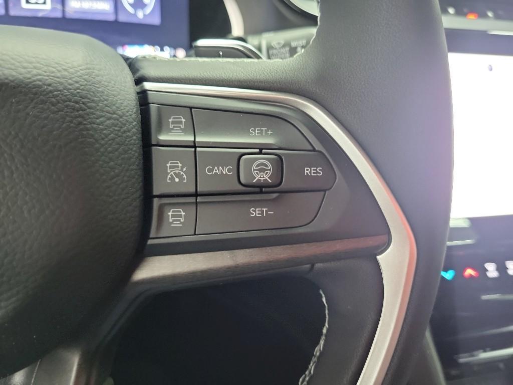 new 2026 Jeep Grand Cherokee car, priced at $52,758