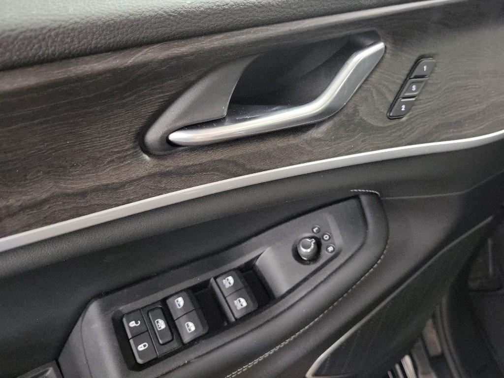 new 2026 Jeep Grand Cherokee car, priced at $52,758