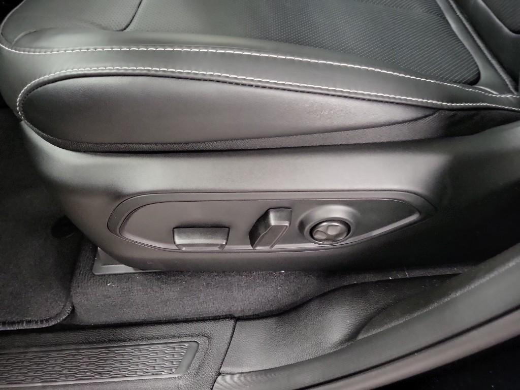 new 2026 Jeep Grand Cherokee car, priced at $52,758