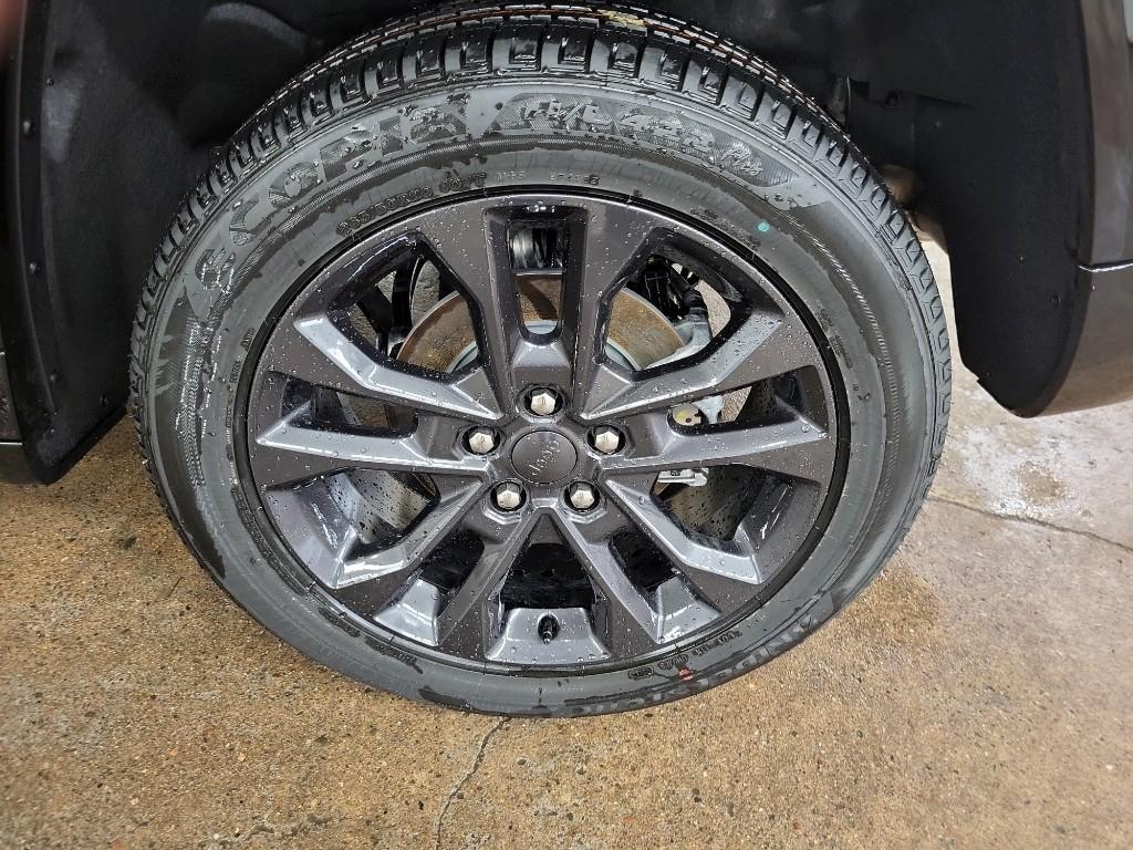 new 2026 Jeep Grand Cherokee car, priced at $52,758