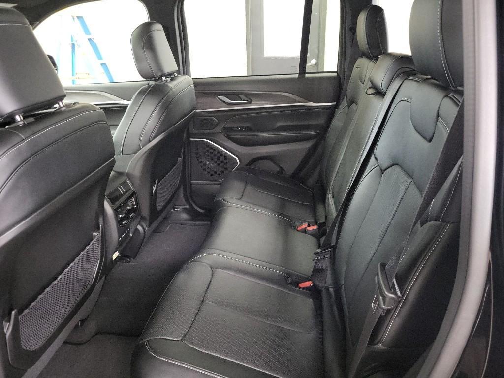 new 2026 Jeep Grand Cherokee car, priced at $52,758