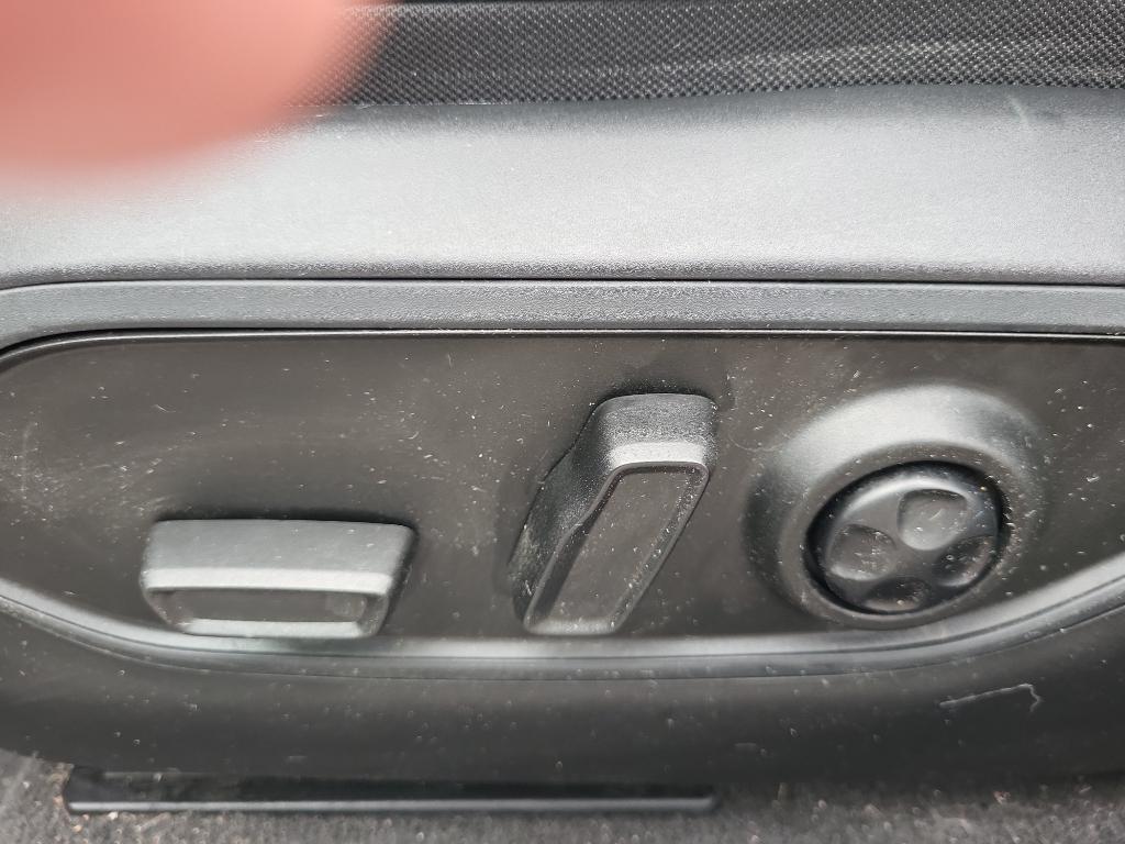 used 2022 Jeep Grand Cherokee L car, priced at $32,899