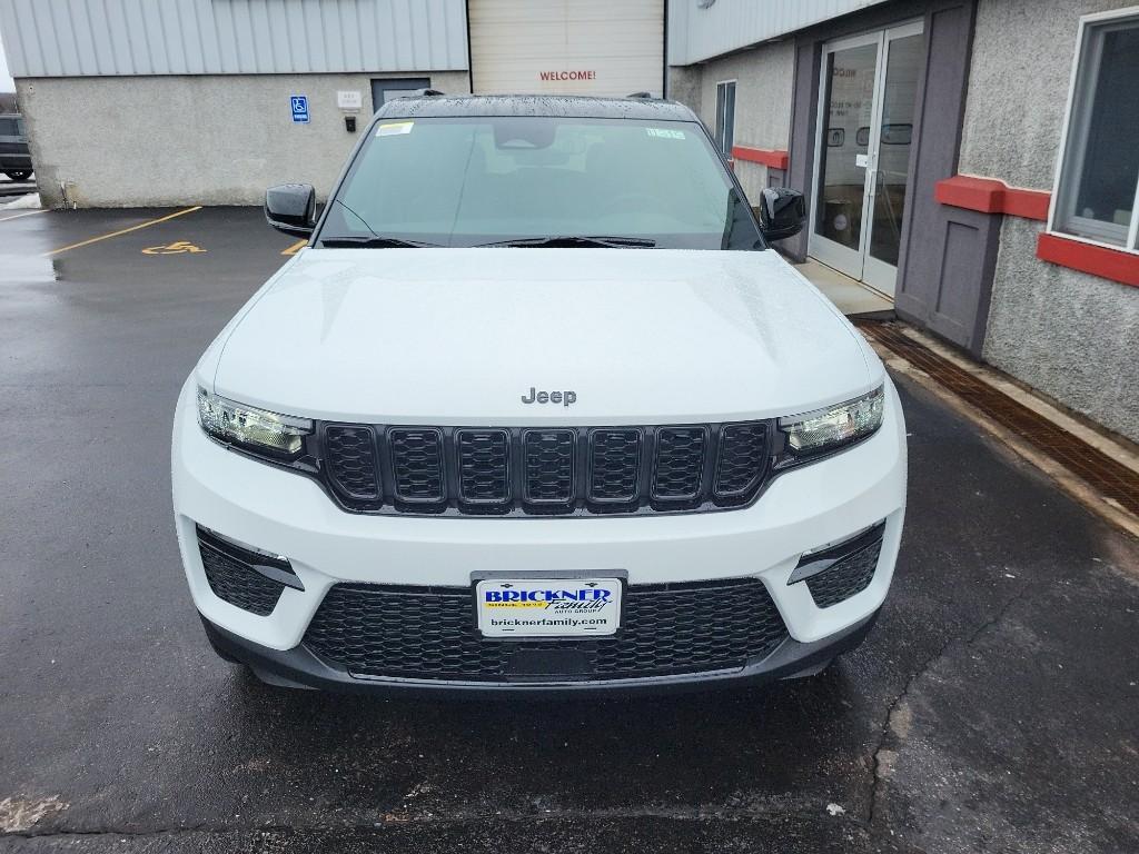 new 2025 Jeep Grand Cherokee car, priced at $53,406