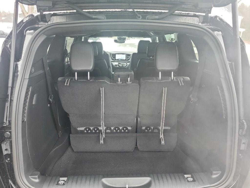 new 2026 Chrysler Pacifica car, priced at $47,811