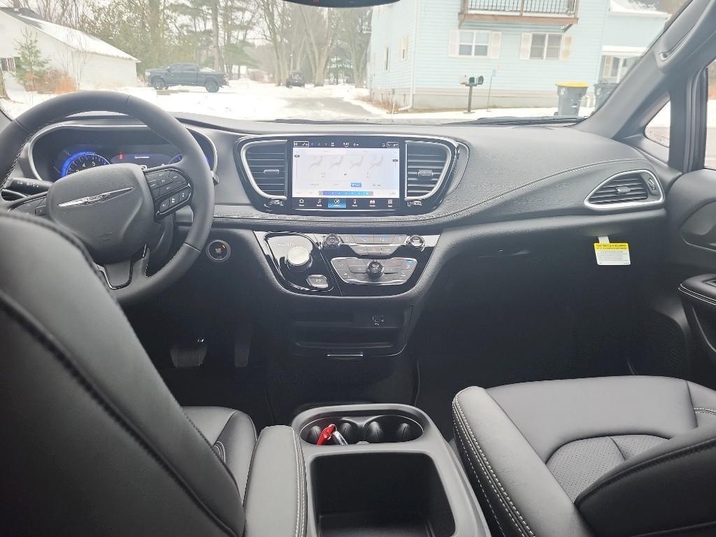new 2026 Chrysler Pacifica car, priced at $47,811
