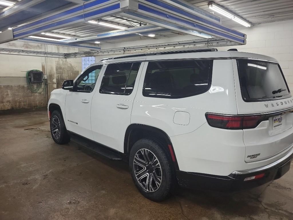 used 2024 Jeep Wagoneer car, priced at $43,931
