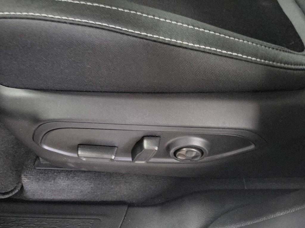 new 2026 Jeep Grand Cherokee car, priced at $44,937