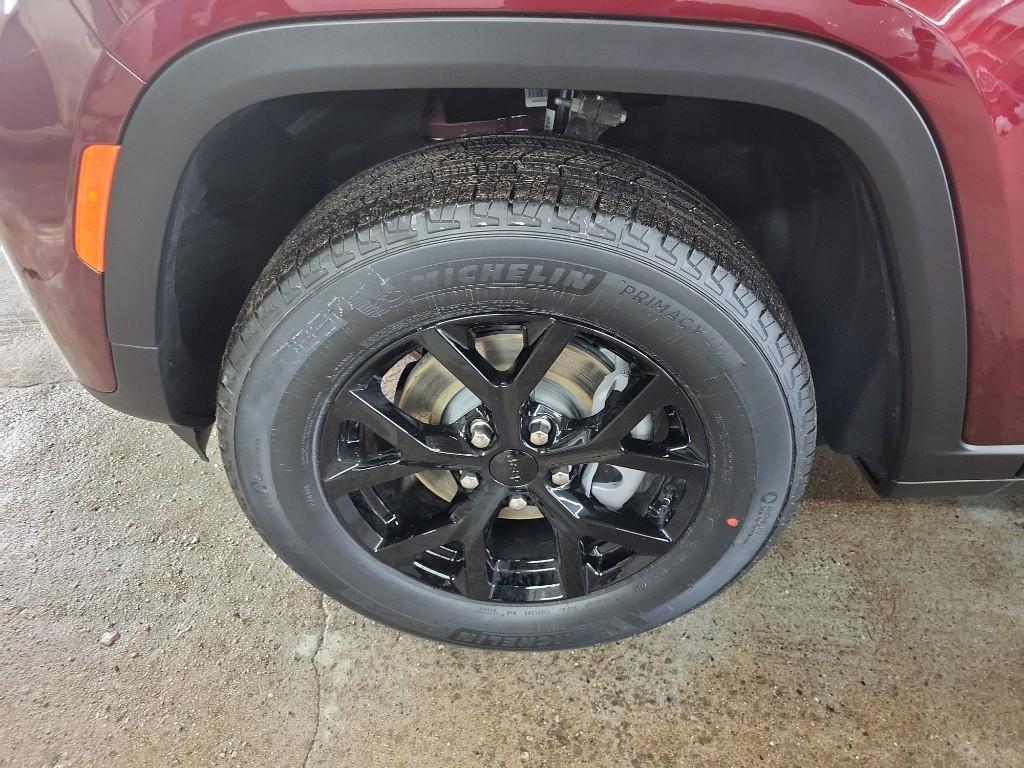 new 2026 Jeep Grand Cherokee car, priced at $47,888