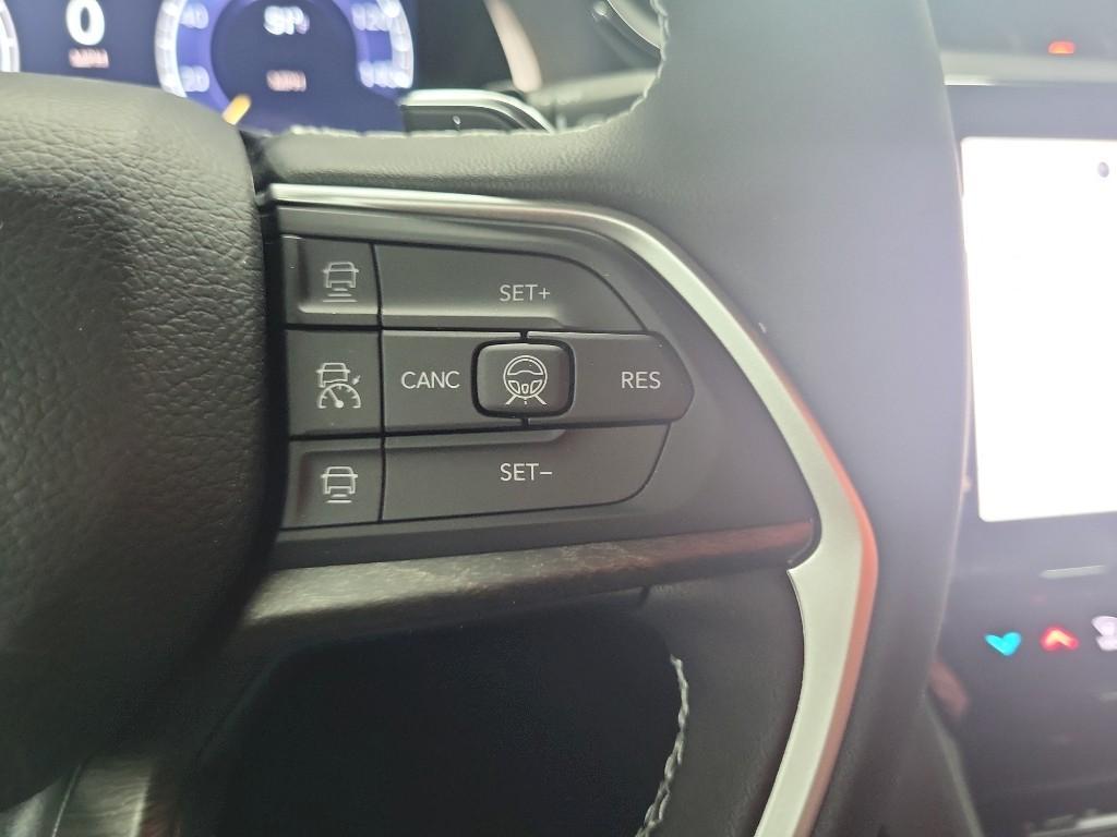 new 2026 Jeep Grand Cherokee car, priced at $47,888