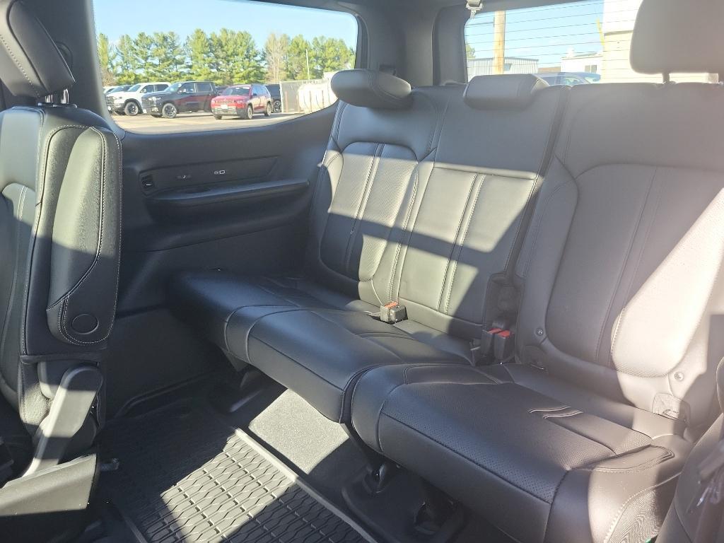 new 2026 Jeep Grand Wagoneer car, priced at $75,285