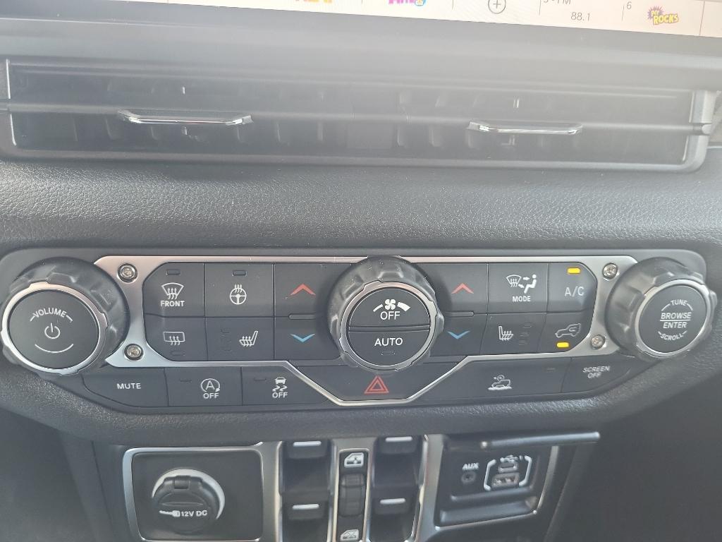 new 2026 Jeep Gladiator car, priced at $52,109