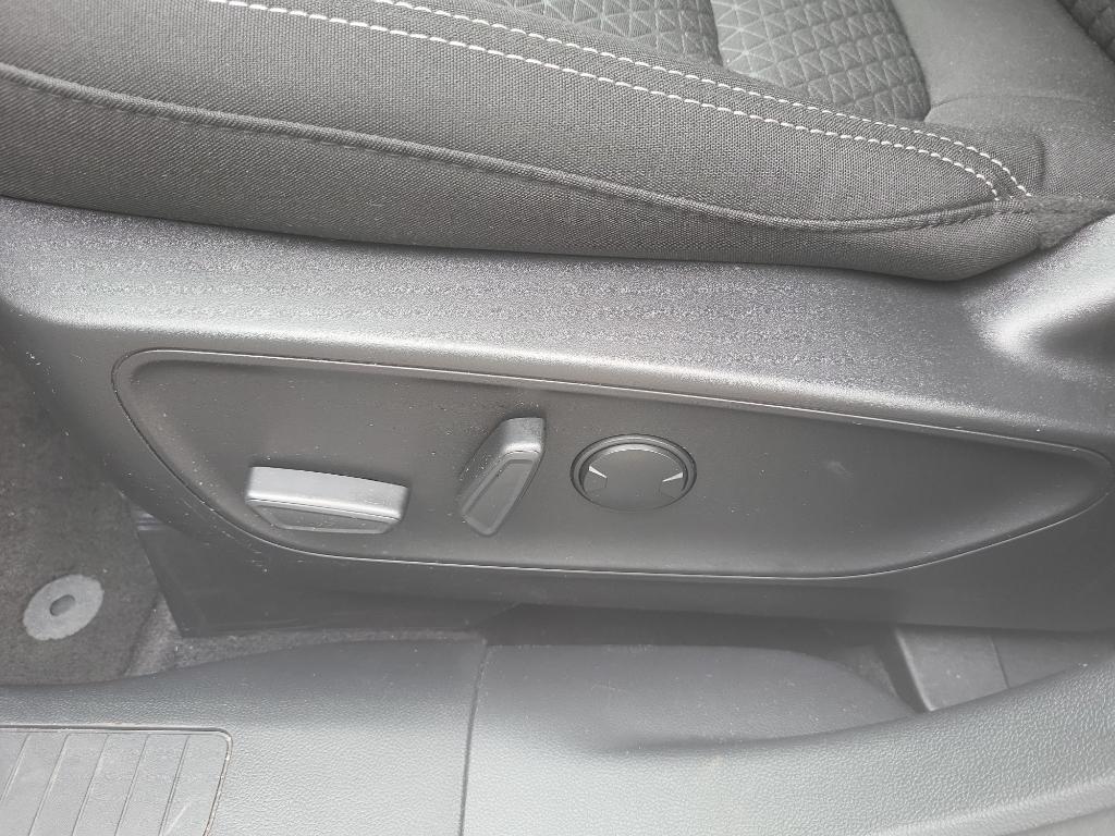 used 2023 Ford Escape car, priced at $25,249