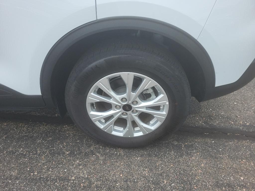 used 2023 Ford Escape car, priced at $25,249