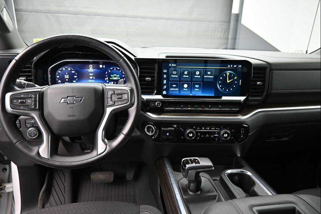 used 2022 Chevrolet Silverado 1500 car, priced at $37,990
