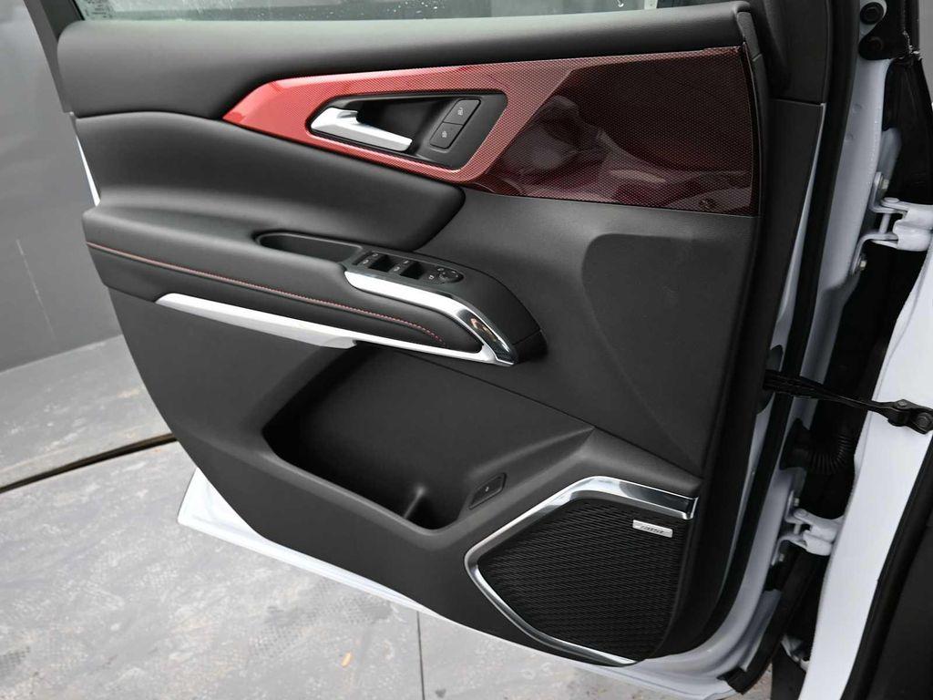 new 2026 Chevrolet Traverse car, priced at $58,450