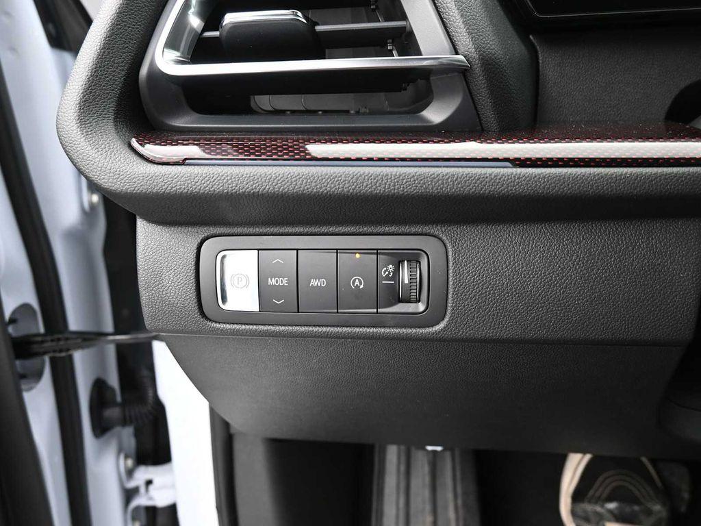 new 2026 Chevrolet Traverse car, priced at $58,450