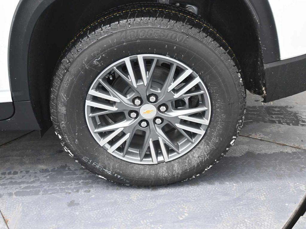 new 2026 Chevrolet Traverse car, priced at $45,795