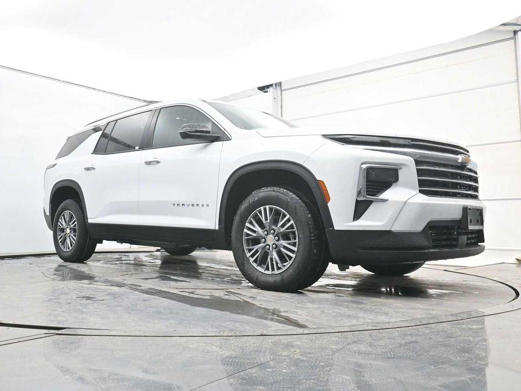new 2026 Chevrolet Traverse car, priced at $45,795