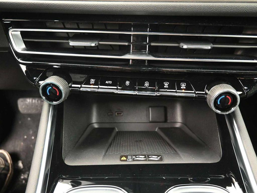 new 2026 Chevrolet Traverse car, priced at $46,270