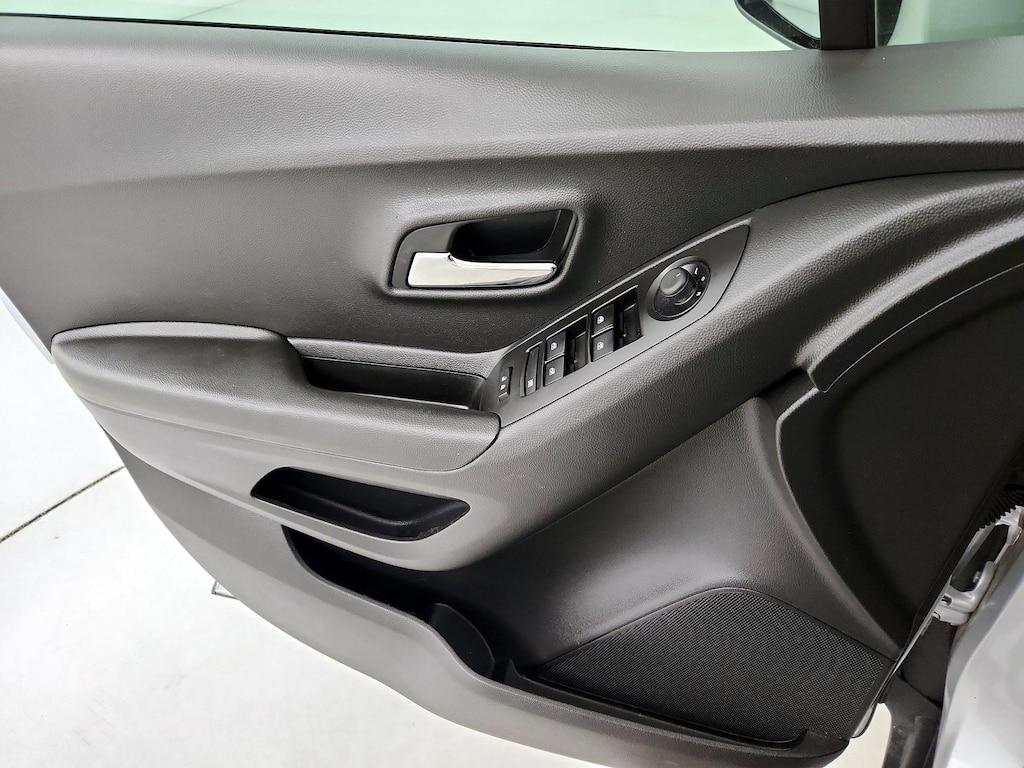 used 2022 Chevrolet Trax car, priced at $16,998