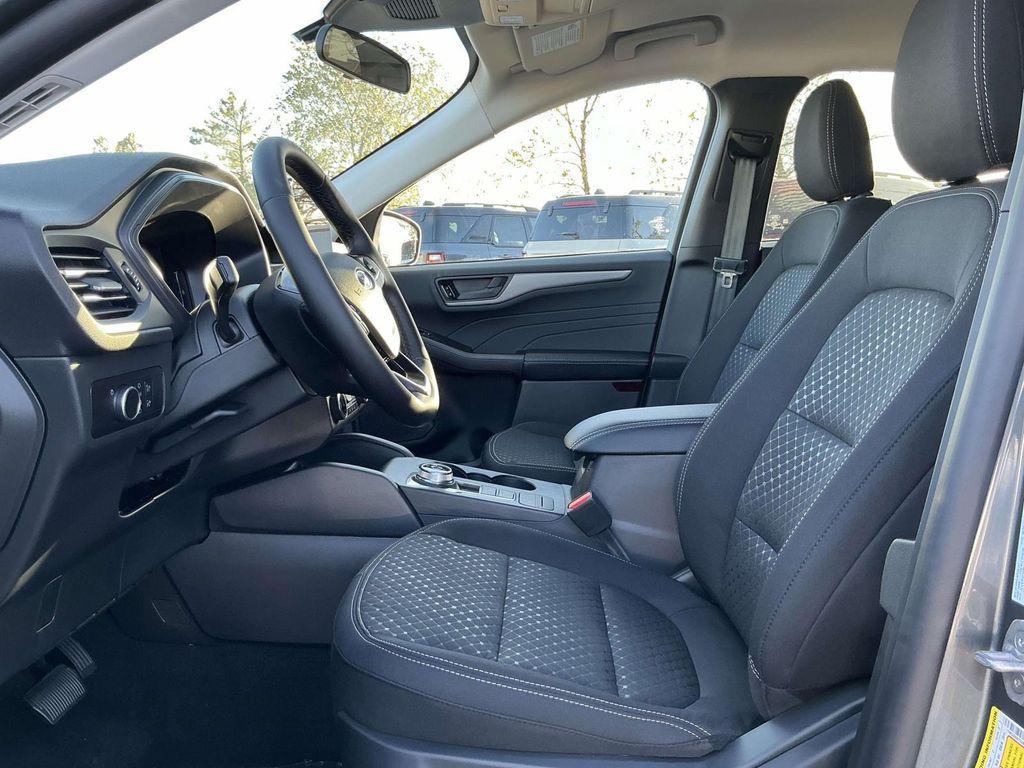 new 2025 Ford Escape car, priced at $26,000