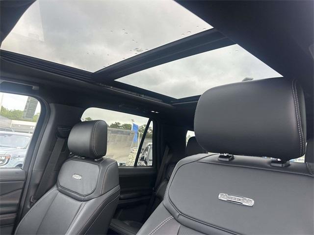 new 2025 Ford Expedition car, priced at $80,015