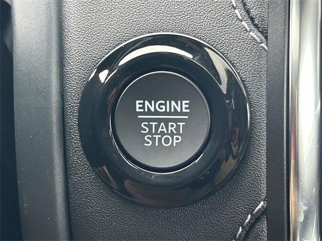 new 2025 Ford Expedition car, priced at $80,015