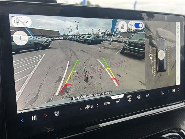 new 2025 Ford Expedition car, priced at $80,015