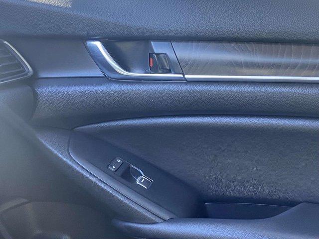 2021 Platinum White Pearl Honda Accord