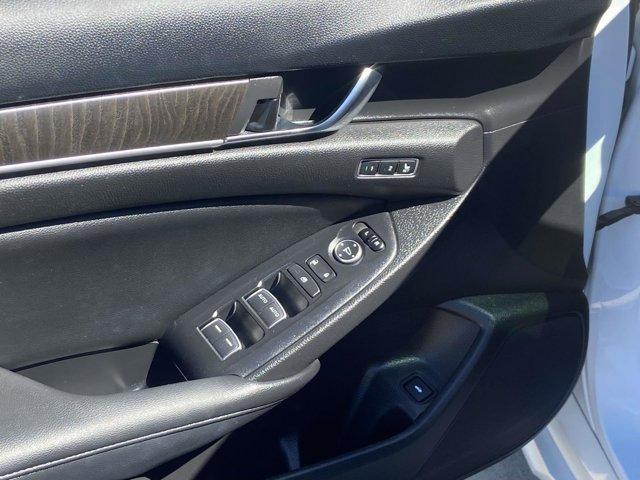 2021 Platinum White Pearl Honda Accord