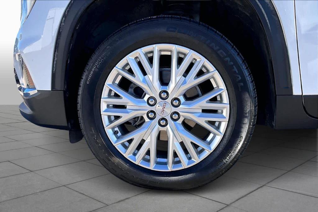 used 2024 GMC Acadia car, priced at $31,184