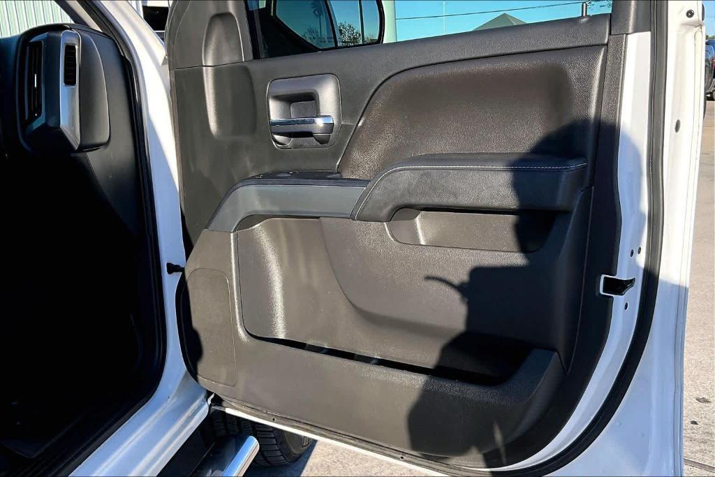 used 2018 Chevrolet Silverado 1500 car, priced at $26,560