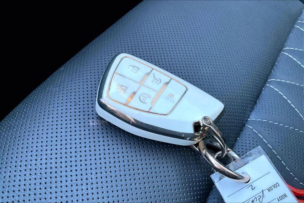 used 2023 Buick Envision car, priced at $28,146