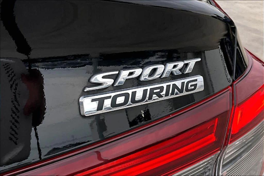 used 2025 Honda Civic Hybrid car, priced at $26,900