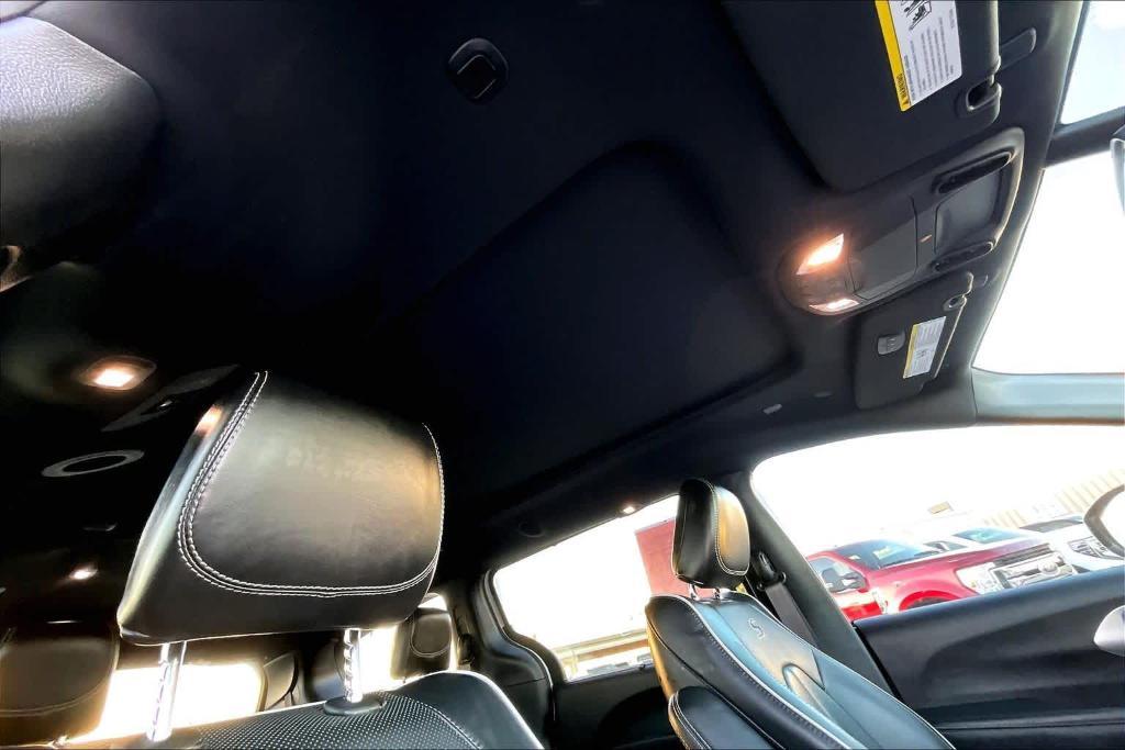 used 2024 Chrysler Pacifica car, priced at $31,622