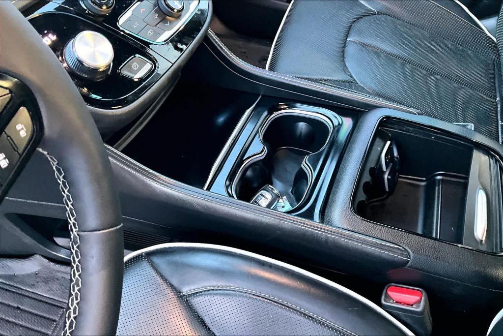 used 2024 Chrysler Pacifica car, priced at $31,622