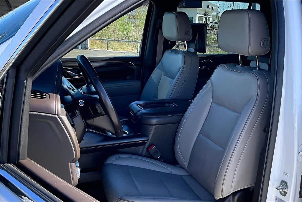 used 2023 GMC Yukon XL car, priced at $48,515