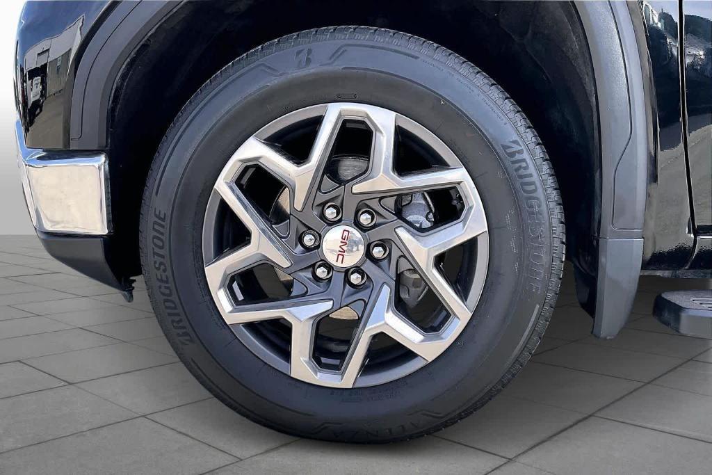 used 2024 GMC Sierra 1500 car, priced at $42,900